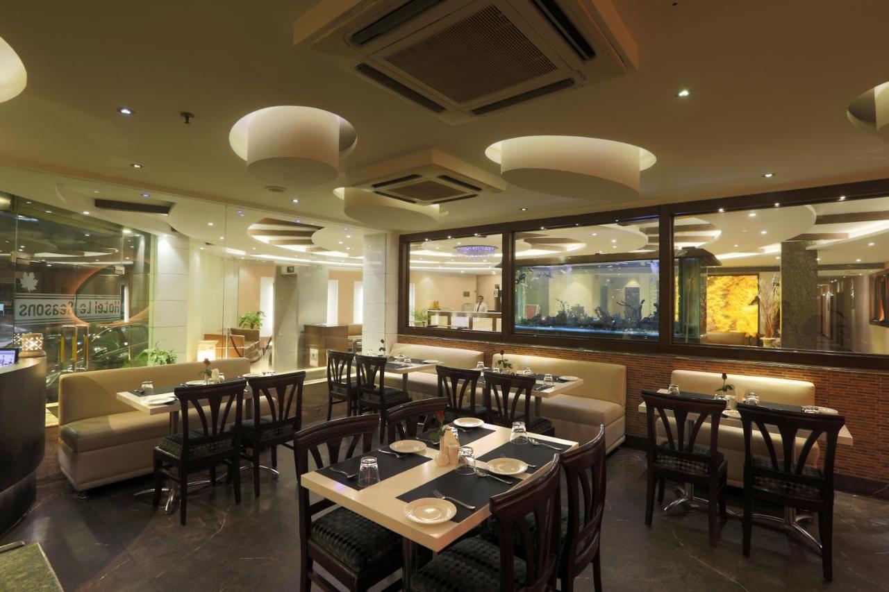 Airport Hotel Le Seasons New Delhi Bagian luar foto