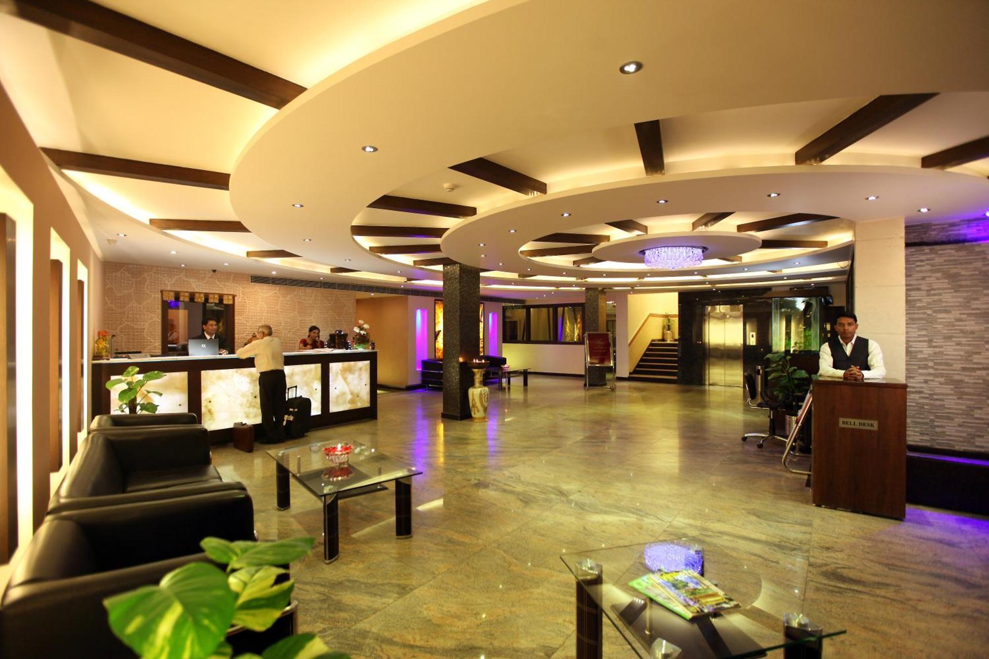 Airport Hotel Le Seasons New Delhi Bagian luar foto